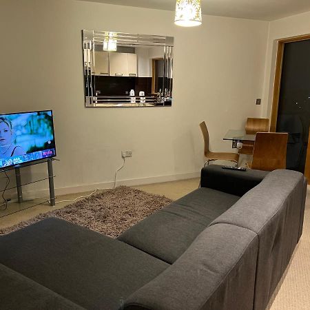 Bigkings Stylish 2 Bedroom Apartment With Free On Street Parking 曼彻斯特 外观 照片